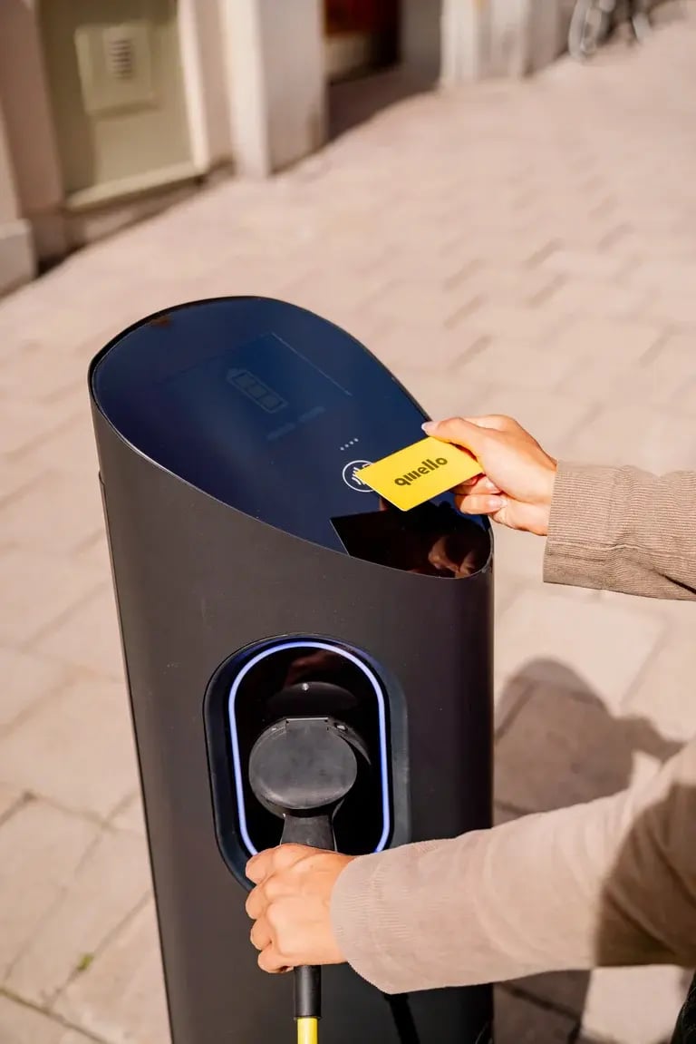Driver charging with qwello card